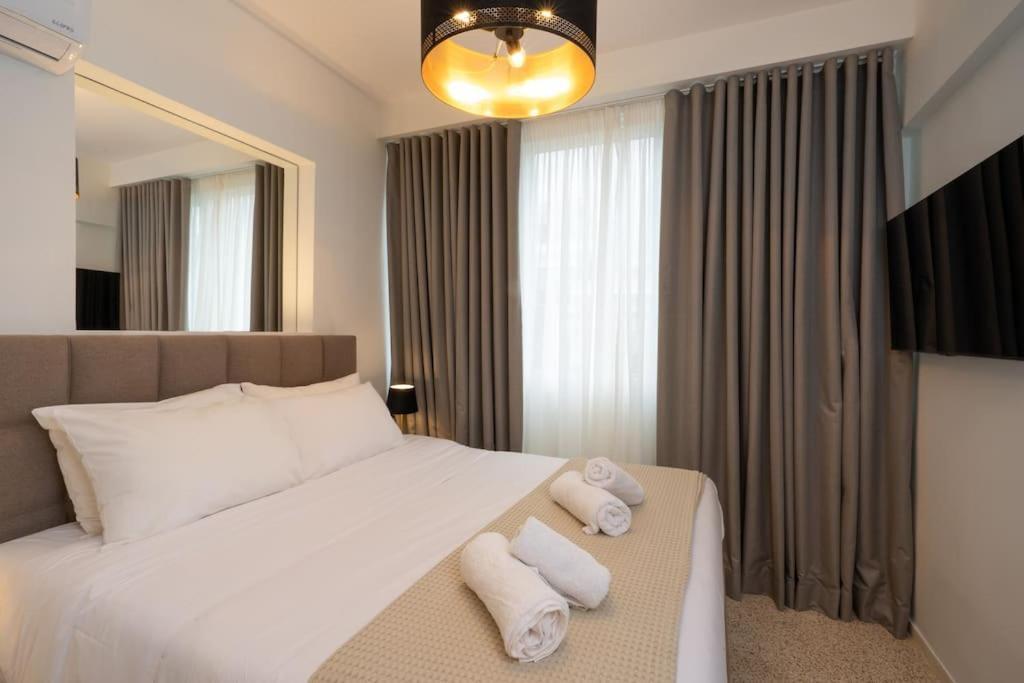 Dema Luxury Suites - Perikleous E6 Афины Экстерьер фото