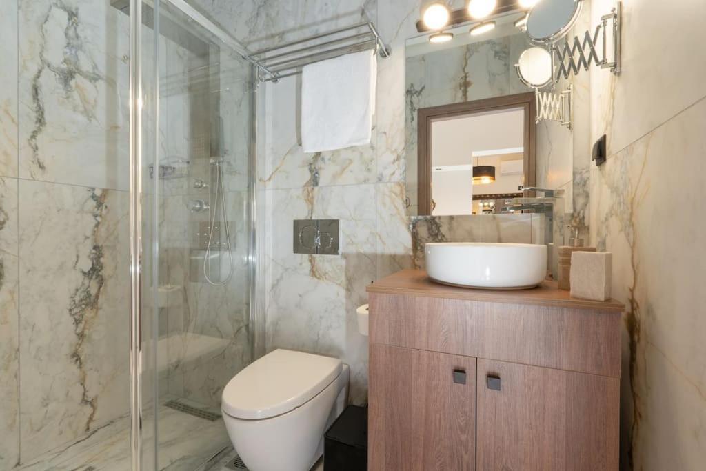 Dema Luxury Suites - Perikleous E6 Афины Экстерьер фото