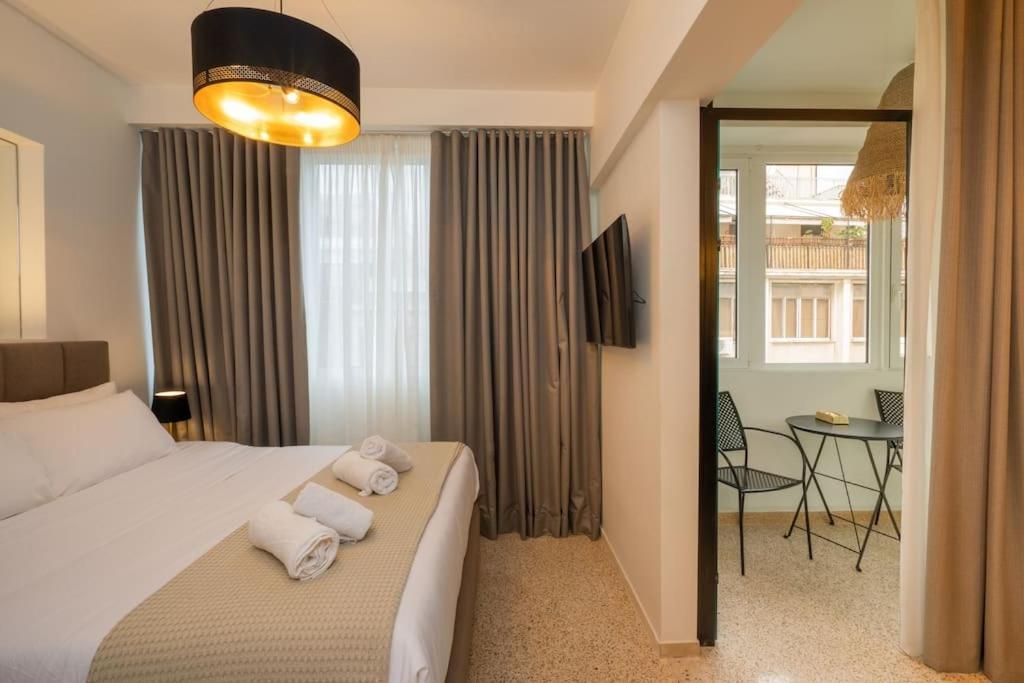 Dema Luxury Suites - Perikleous E6 Афины Экстерьер фото